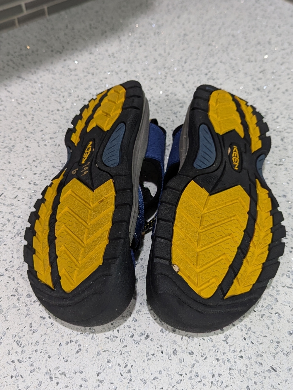 Keen Venice H2 Navy Blue Hiking Sandal Fisherman Outdoor Gorp Ladies Size 6.5 37 - Picture 7 of 9